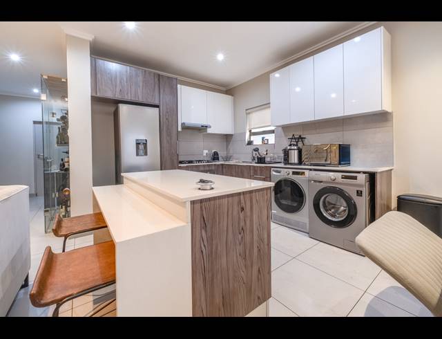 3 BEDROOM HOUSE FOR SALE IN BRYANSTON